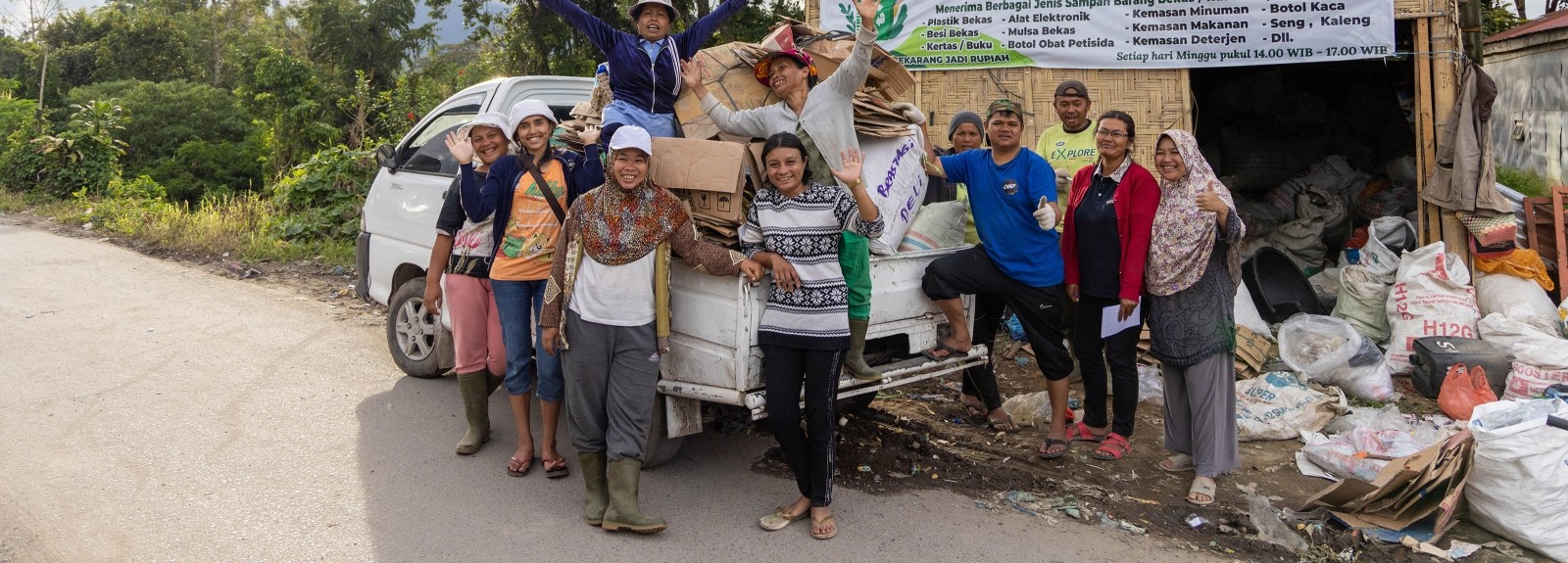 Lutheran World Relief y la Fundación Starbucks se comprometen a ayudar a las comunidades de Indonesia en la lucha contra la pobreza.