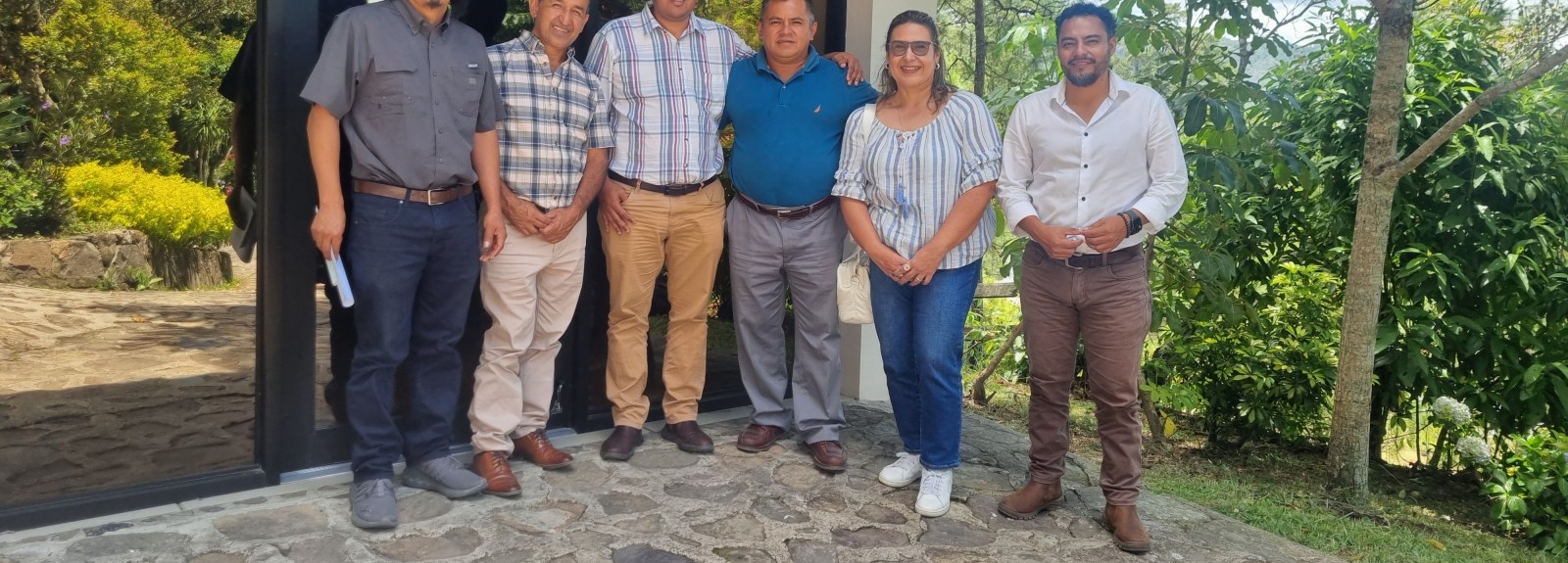 Fortalecimiento de los caficultores de Honduras: Nuevas asociaciones con Molina de Honduras y COMSA