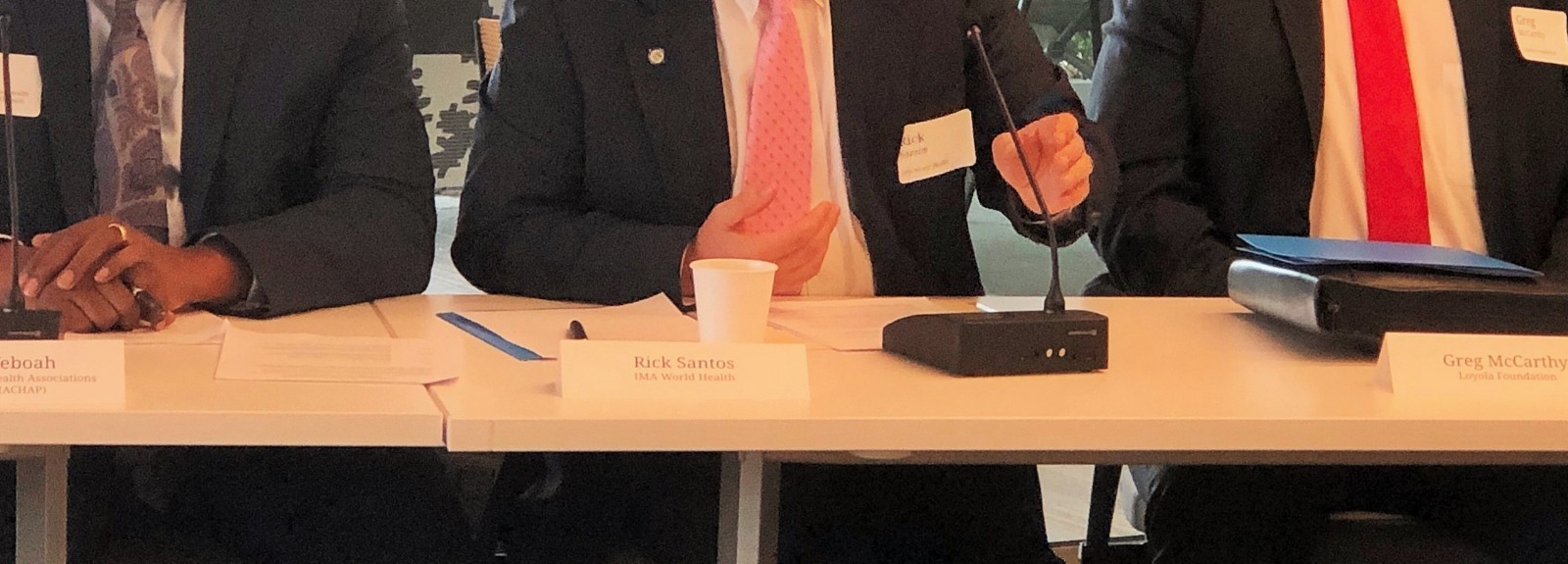 Lutheran World Relief et IMA World Health participent à une réunion historique sur l'eau et l'assainissement pour les soins de santé