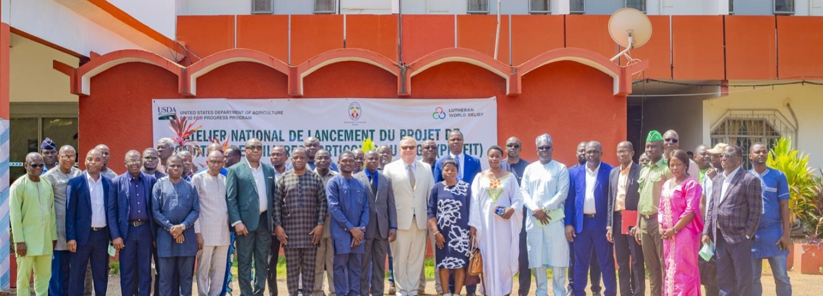 El Proyecto PROFIT de Alimentos para el Progreso del USDA se lanza para promover la horticultura en Togo