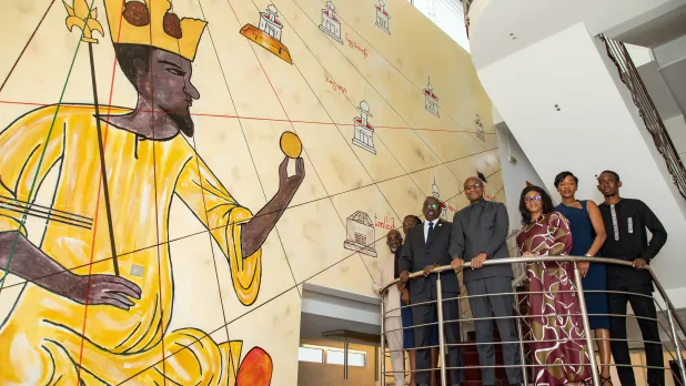 Corus International y MANSA BANK se unen para apoyar al sector educativo de Costa de Marfil