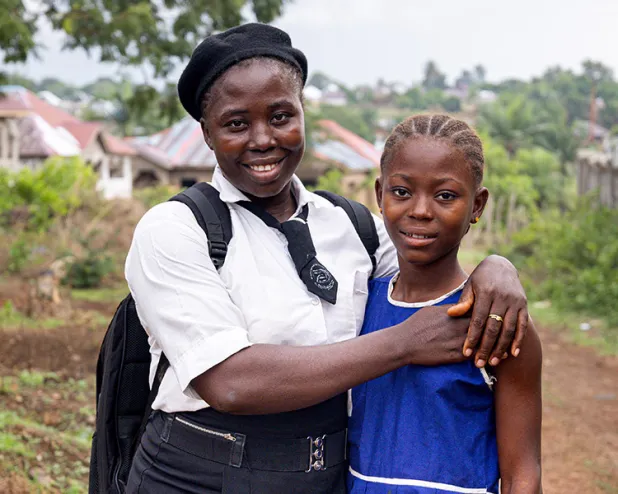 Mother and daughter go back to school (Part 1)