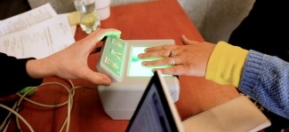 La technologie au service de la réponse humanitaire : Garantir une aide financière d'urgence aux réfugiés ukrainiens