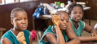 Tecnología para el desarrollo: El camino de Sierra Leona hacia la excelencia educativa