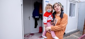 S'élever des décombres : Le parcours de survie et de résilience de Çağla Sağlam