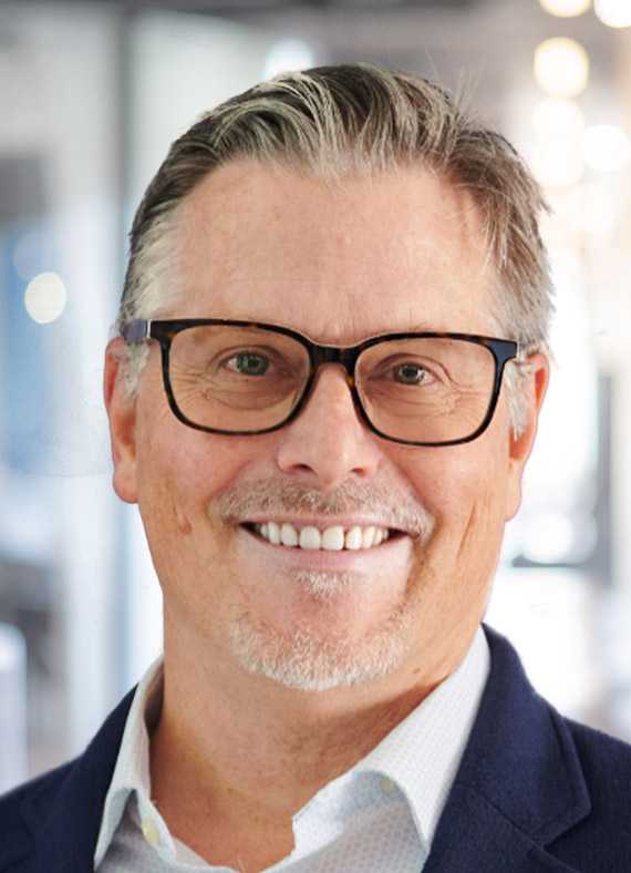 Paul Macek - Directeur général, Économies rurales, climat et moyens de subsistance agricoles chez Corus International